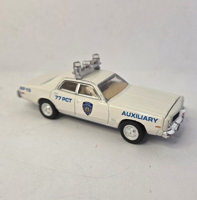 Greenlight 1/64 85601 Hot Pursuit Series 10 1977 Plymouth Fury (NYPD) Auxilliary