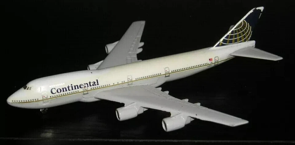 Continental Airlines . Boeing B747-200 .Schabak# 901/46. Modelo escala 1:600 Foto 2 de 3