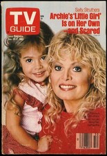 DECEMBER 11-17 1982 TV GUIDE, SALLY STROTHERS & DAUGHTER, NO MAILING LABEL