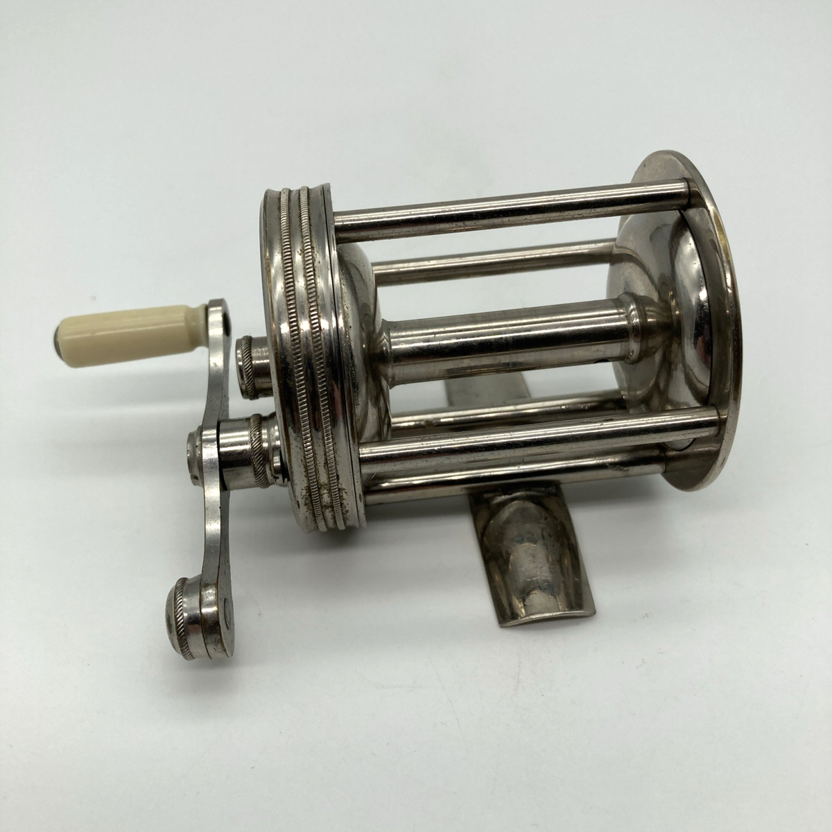 yt　オマケ　サンバースト軸、旧ハイブリッド Vintage Montague Cascade Casting Fishing Reel 60 Yard Steel Pivots