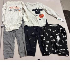 Boys 5 Pc Halloween Set 18 months Shirts, Bodysuit Sweatpants Black Gray Bats