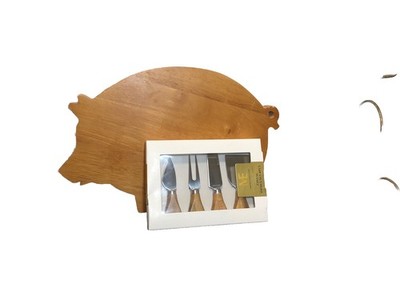 Vintage Martha Stewart Pig Shaped Hardwood Cutting Board And New Cheese Knif