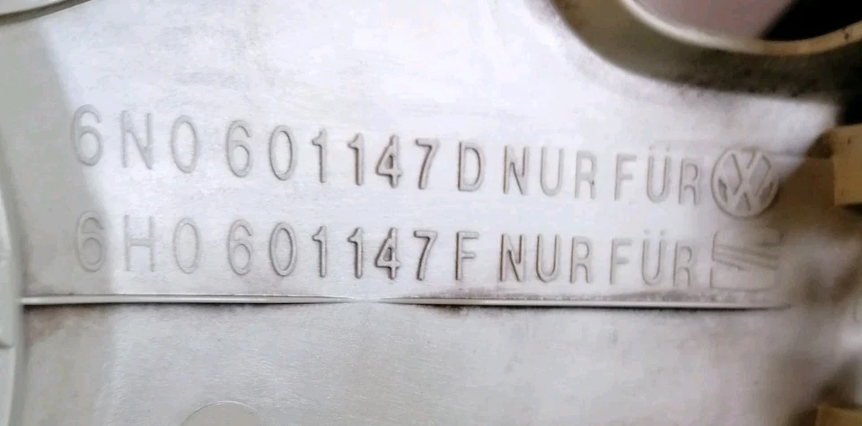 Genuine Seat 14 Inch Wheel Trims Exeo Toledo Ibiza Mii 6 N 0 601 147 F With Fault - Image 2 of 4