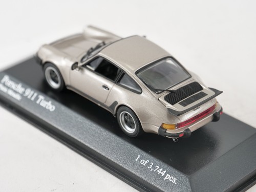 Minichamps 1/43 Porsche 911 Turbo 1977 grey metallic - Imagen 7 de 17
