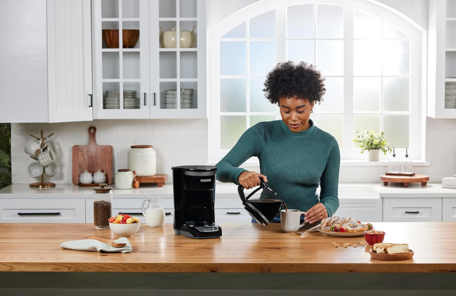BLACK+DECKER 12-Cup Coffee Maker &ndash; Programmable, Auto Brew, Black, Freeship