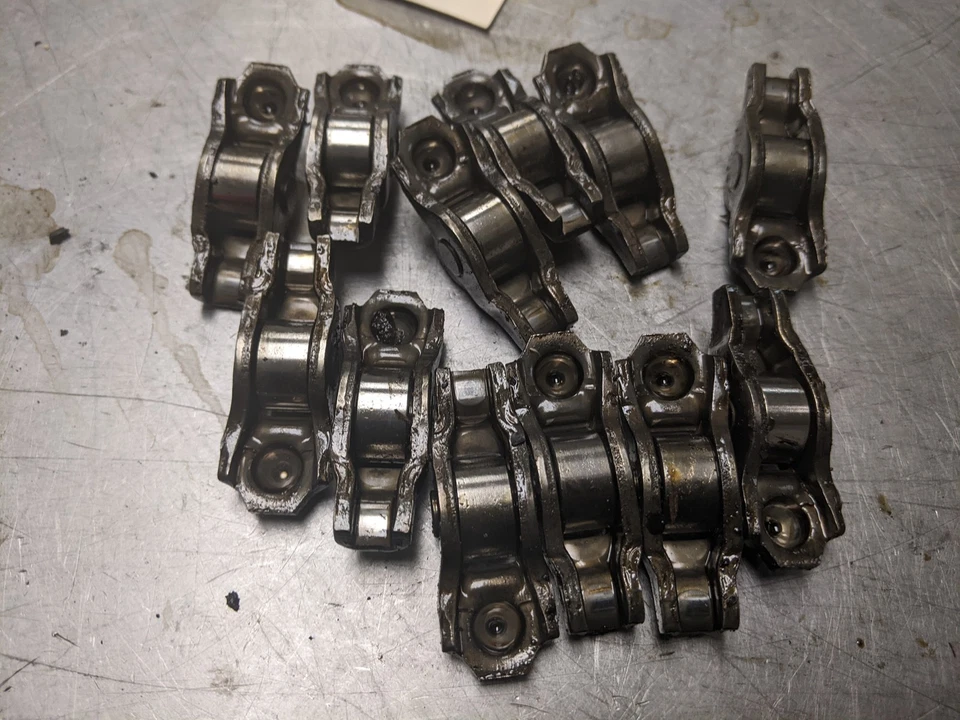 Juego de brazos basculantes un lado de Chrysler Town & Country 3.6 2014 Foto 2 de 4