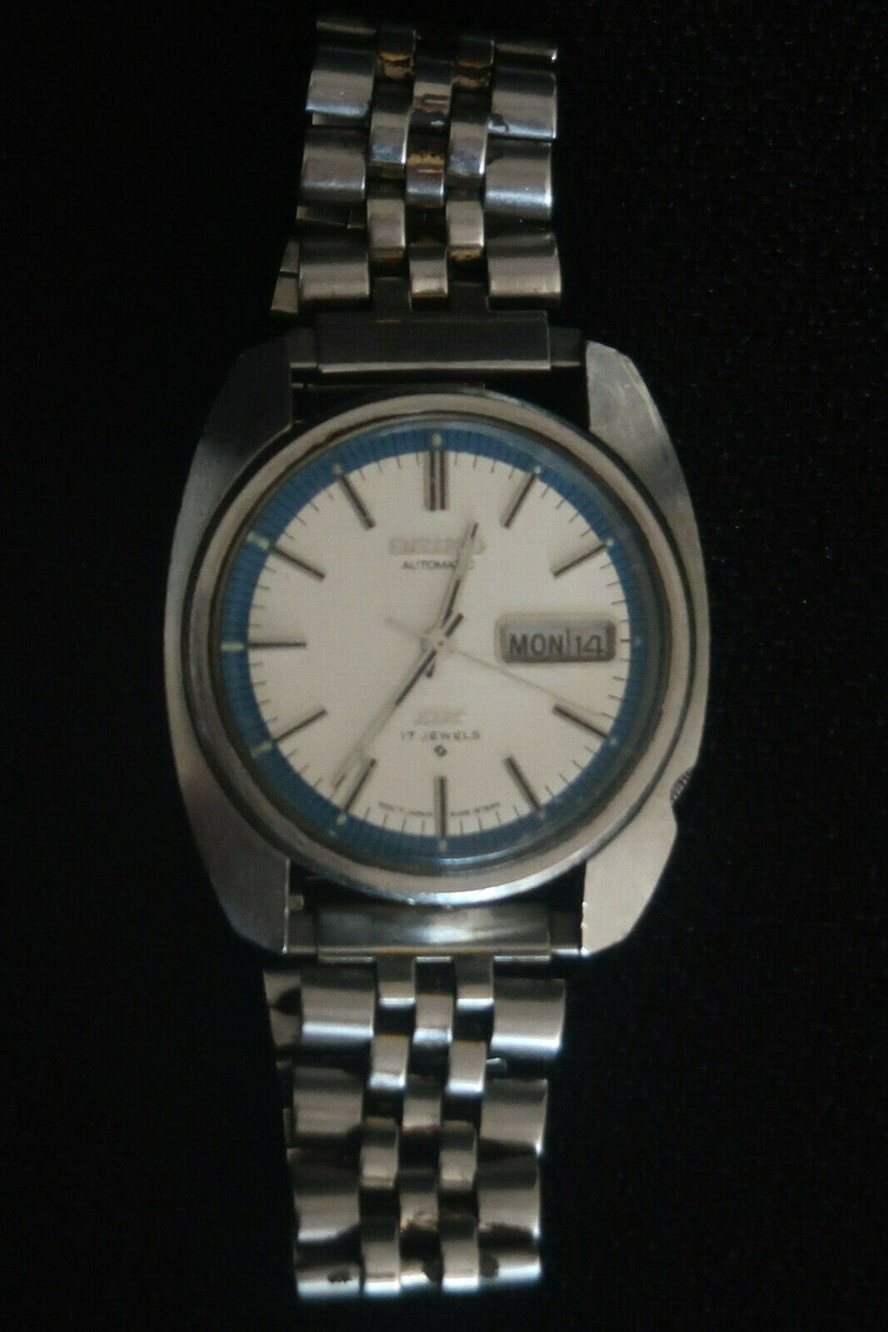 SEIKO DX 6106 8609 WATCH 17 JEWELS AUTOMATIC GREY AND BLUE DIAL
