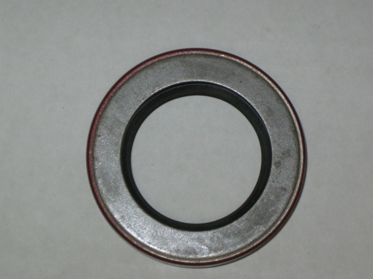 IH-Farmall M MD MV SUPER M MD MDV MTA Transmission Main Shaft Seal
