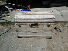 Vintage Wood Barrel-Top Trunk Treasure Chest Victorian Antique Box Old Decor