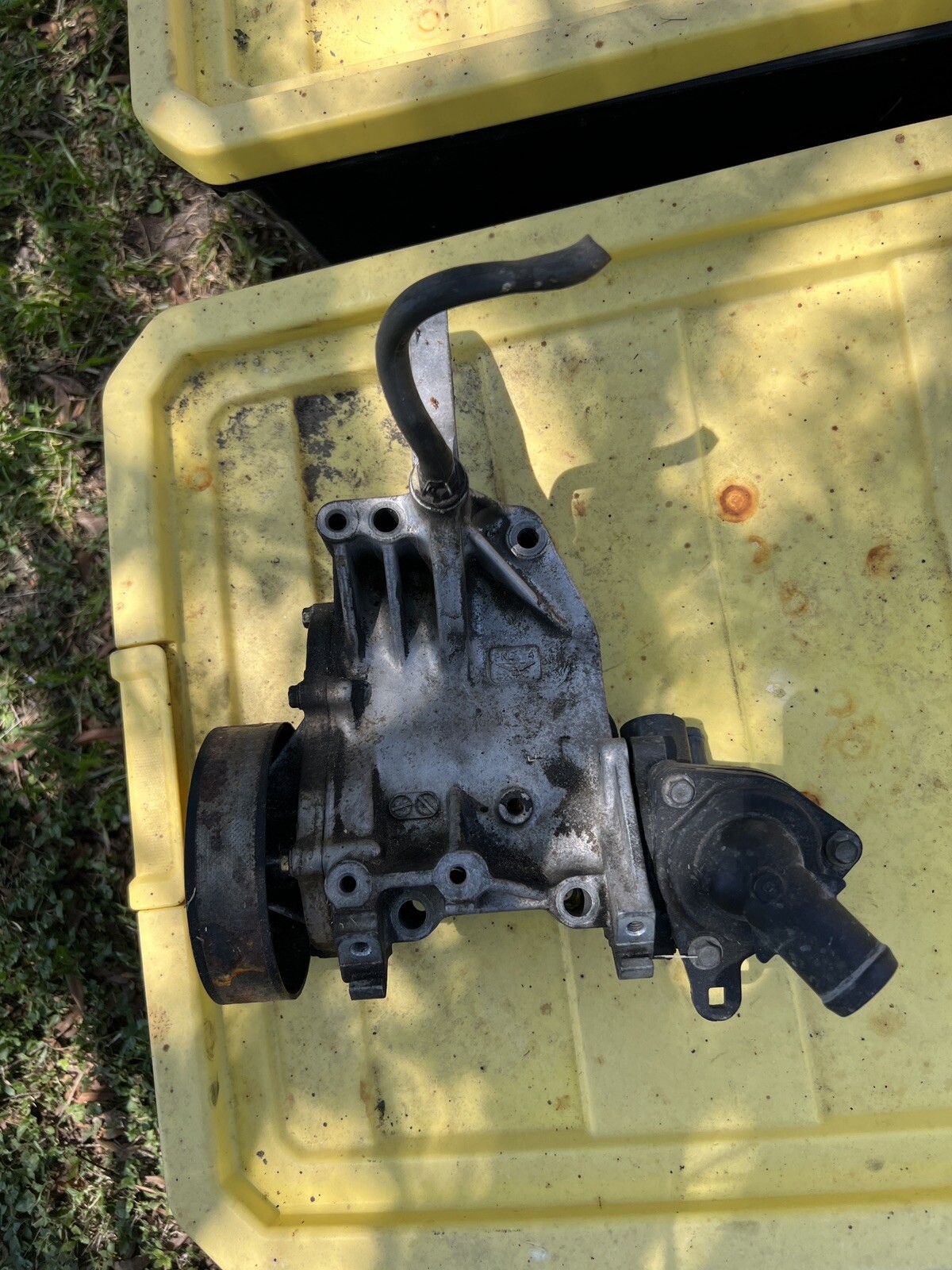 0206 RSX BASE EP3 SI OEM Factory Water Pump Housing K20A3 bracket 03