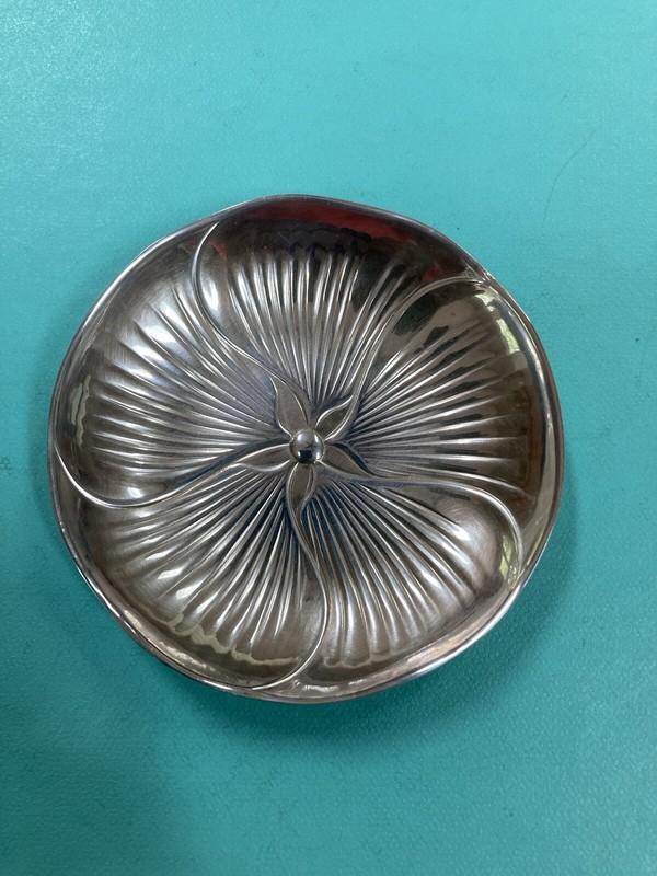 Tiffany & Co. sterling silver Magnolia dish from 1972  Makers vintage very rare