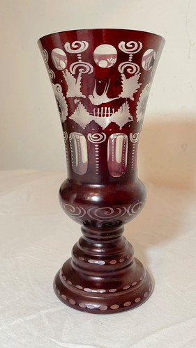 high quality handmade Moser cut to clear ruby red crystal glass etched vase - Picture 2 of 9