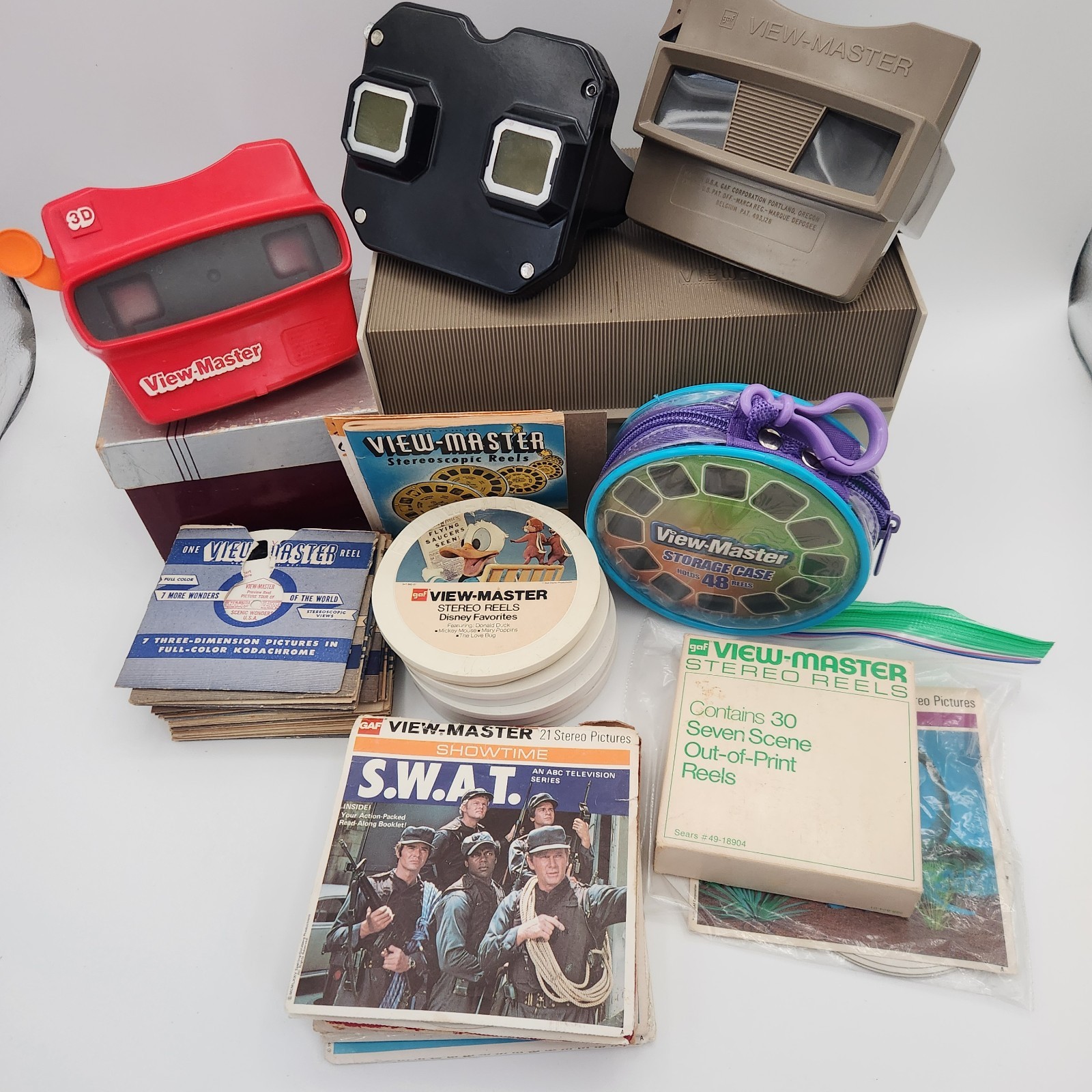 View Master Lot (GAF, Sawyer, Tyco) 40+ Sets, over 100 reels Vintage