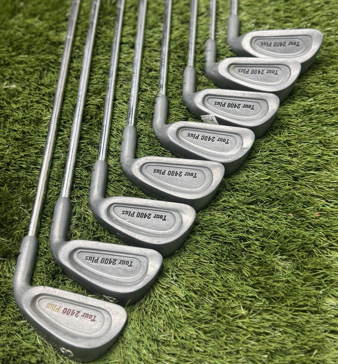 Vintage Golf Dunlop Tour 2400 Plus Irons Partial Set (3,4,5,6,7,8