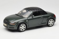 08979 Audi TT Roadster Green Revell 1/18