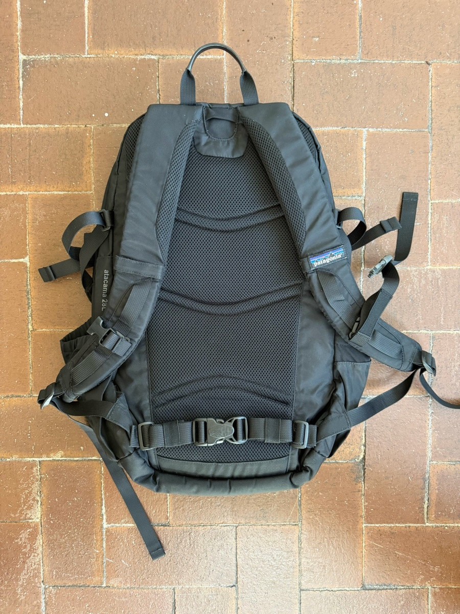 patagonia backpack padded hip straps Patagonia Atacama 28L Black Hiking Backpack Nylon Hip Belt Padded Straps