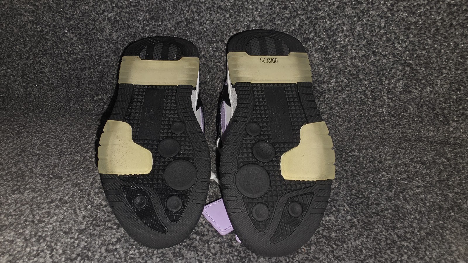 Off White Kids Out Of Office Trainers EU25 UK7.5 Black Lilac Box Zip Tie image 7