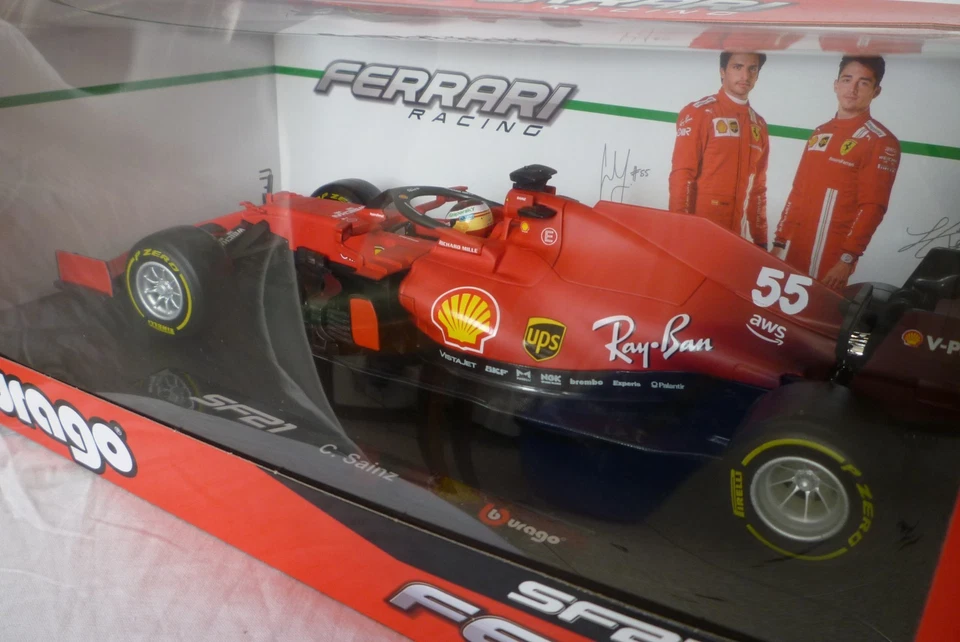 ferrari 1/18 sf 21 Sainz anno 2021 - Immagine 3 di 4