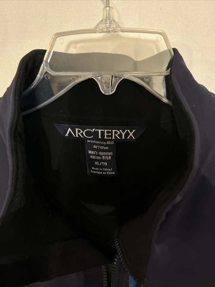 Chaqueta para hombre Arc'teryx talla XL nueva - sin etiquetas nunca usada - azul marino Foto 2 de 4