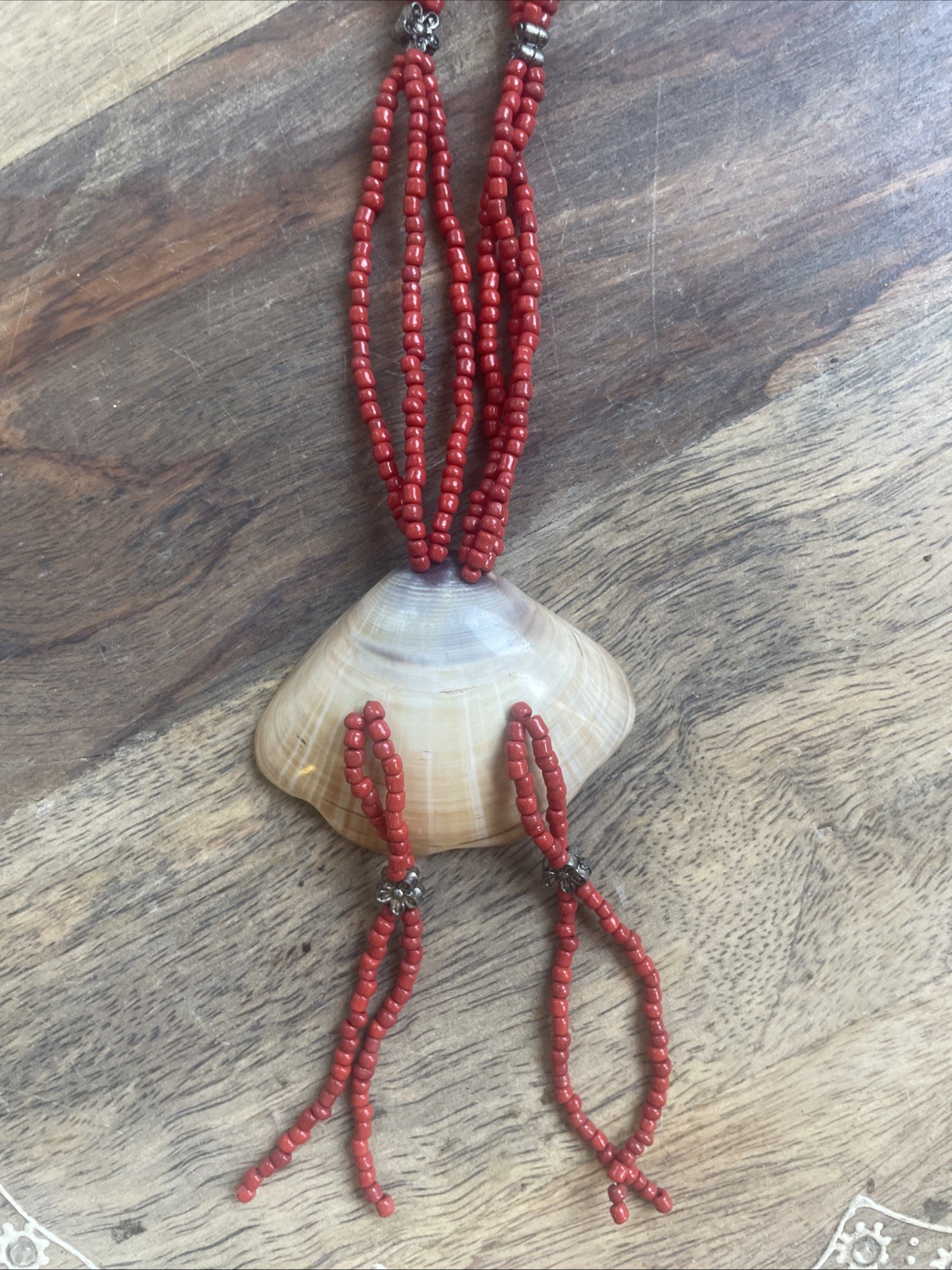 Vtg Red Beaded Shell Pendant Statement Necklace  … - image 2