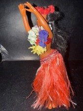 Vintage 8  Plastic Hawaiian Hawaii Hula Girl with grass Skirt - Estate Find