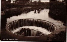 PC DEVON OTTERY SAINT MARY RIVER SCENE REAL PHOTO POSTCARD ENGLAND (u2261)