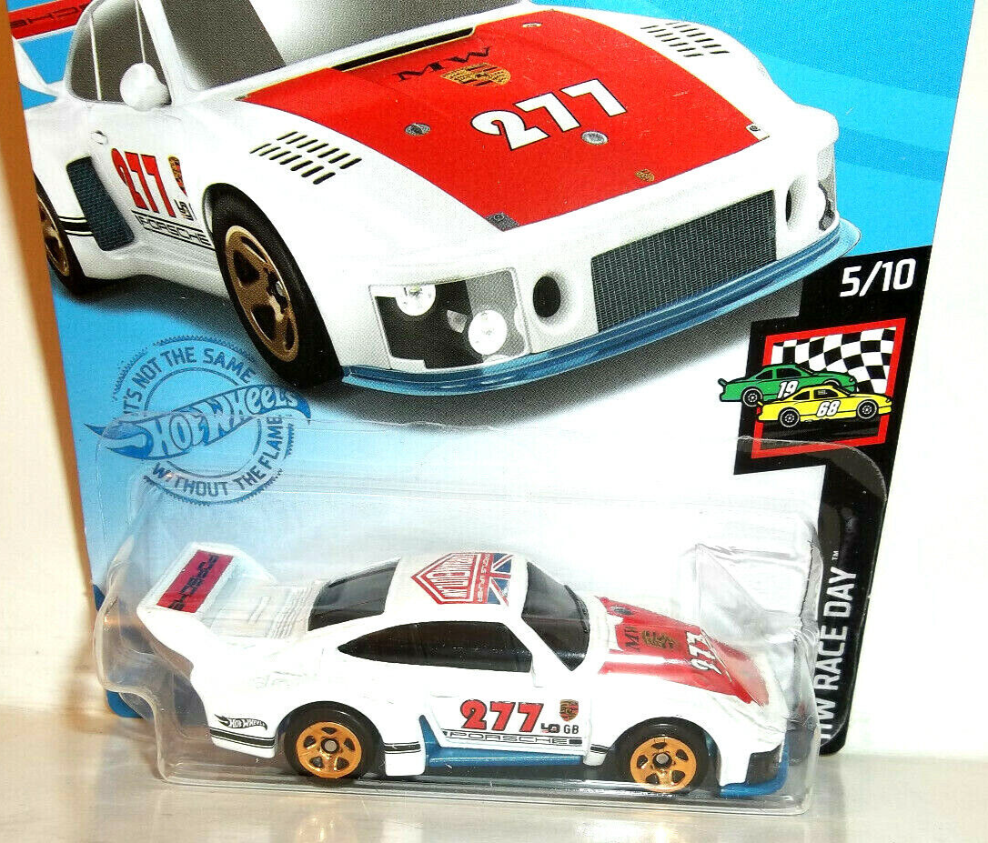 2021 HOT WHEELS 1:64 HW RACE DAY 5/10 PORSCHE 935 MAGNUS WALKER