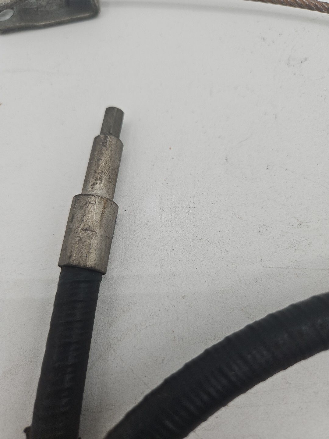 ROLLS ROYCE & BENTLEY ASSY HANDBRAKE CABLE(RH-8131)