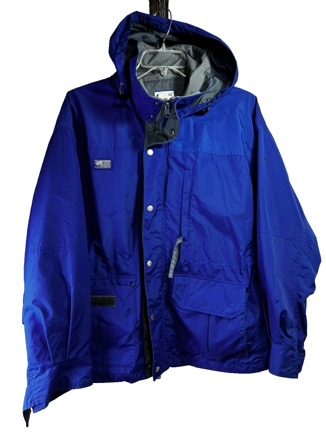 TCS Expedition Gear Wind Resistant Jacket w/ Hood - Size: Medium - Color: Blue
Opens in a new window