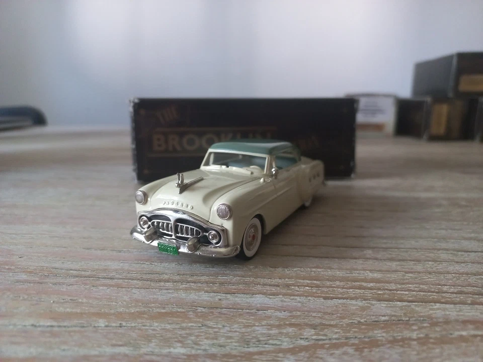 Brooklin Models BRK 55a Packard Patrician 1951 1:43 - Immagine 2 di 4
