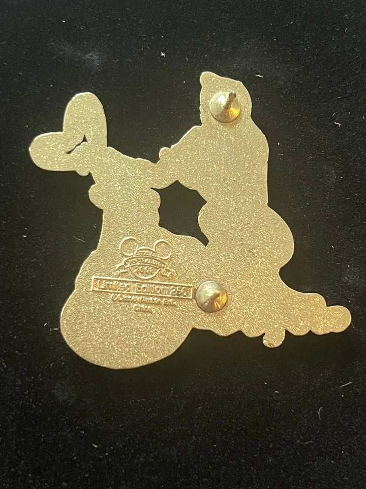 DISNEY SHOPPING ROGER RABBIT & JESSICA PAINTING EASTER EGG LE 250 PIN RARE - Image 3 of 4