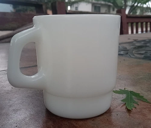 Vintage Anchor Hocking Oven Proof- Stackable Coffee Mug 312 On Bottom Classic.