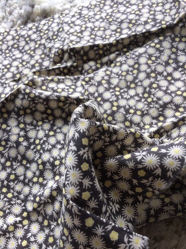 Antique Fabric Material Cotton Black Calico Quilting Dolls - Picture 8 of 8