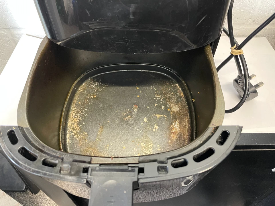 Freidora de aire digital Daewoo 5L defectuosa SDA2578 1400W - Enciende pero no responde Foto 3 de 4