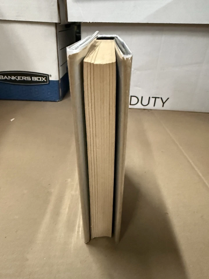 SOMETHING ABOUT CATS AND OTHER PIECES - H.P. Lovecraft, 1st Ed ARKHAM HOUSE 1949 - Image 2 of 4