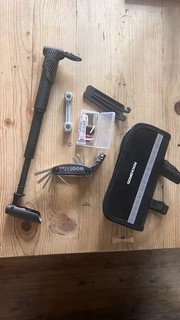 RockBros Bike Tool Set Bag Portable Tire Repair Tool Kit Bag Frame Bag with Pump