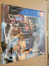 Lego 8802 Knights' Kingdom II Dark Fortress Landing 100% Complete + Instructions