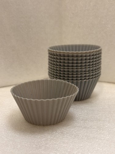 12 Gray Silicone Cupcake Liners Baking Cups Muffin Molds Standard Size BPA Free