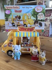 Sylvanian Families Calico Critters Hot Dog Van And Figures Playset