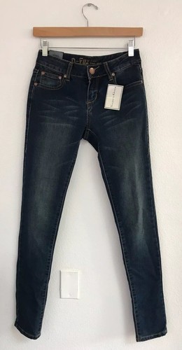 Boutique Tag D-Fuz Premium Denim wear 