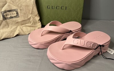 Gucci Thong Platform Sandal Pink Rubber Women s Size 39 (US 9) Authentic