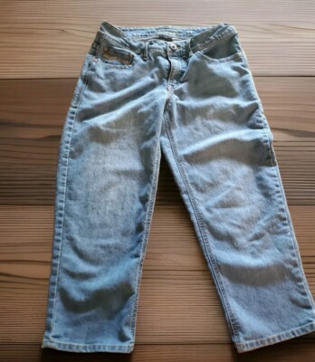 Faded Glory Women's Medium Wash Cropped Jeans - Size 8