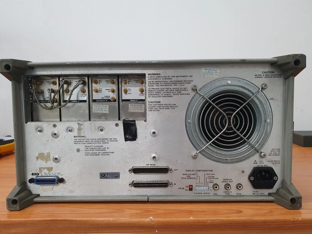 HP 70004A DISPLAY + 70900A LOCAL OSCILLATOR + 70902A IF SECTION +