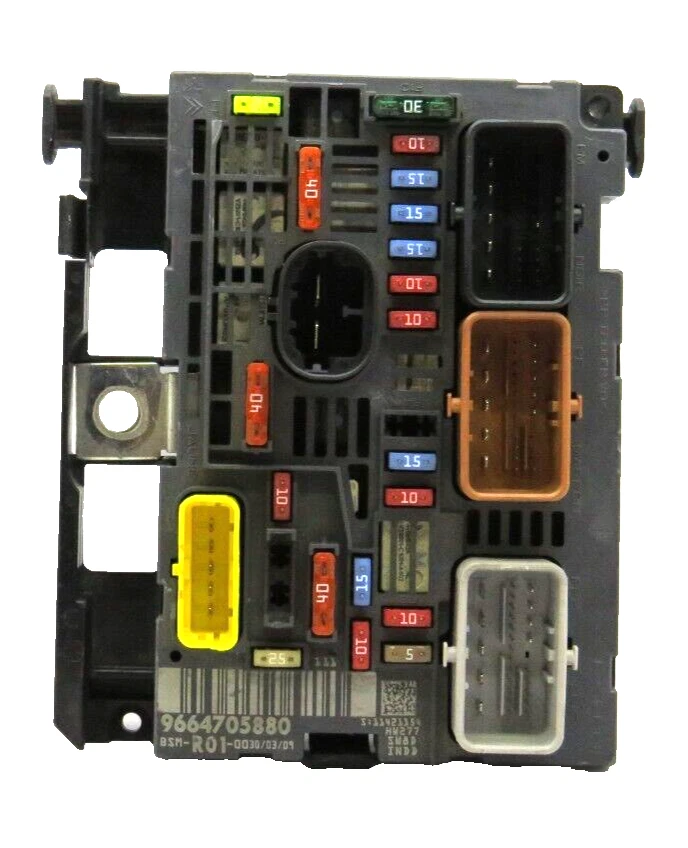 ⭐ PEUGEOT / CITROEN 9664705880 BSMR0100 BSM-R01-00 FUSE BOX ⭐ - Image 2 of 4