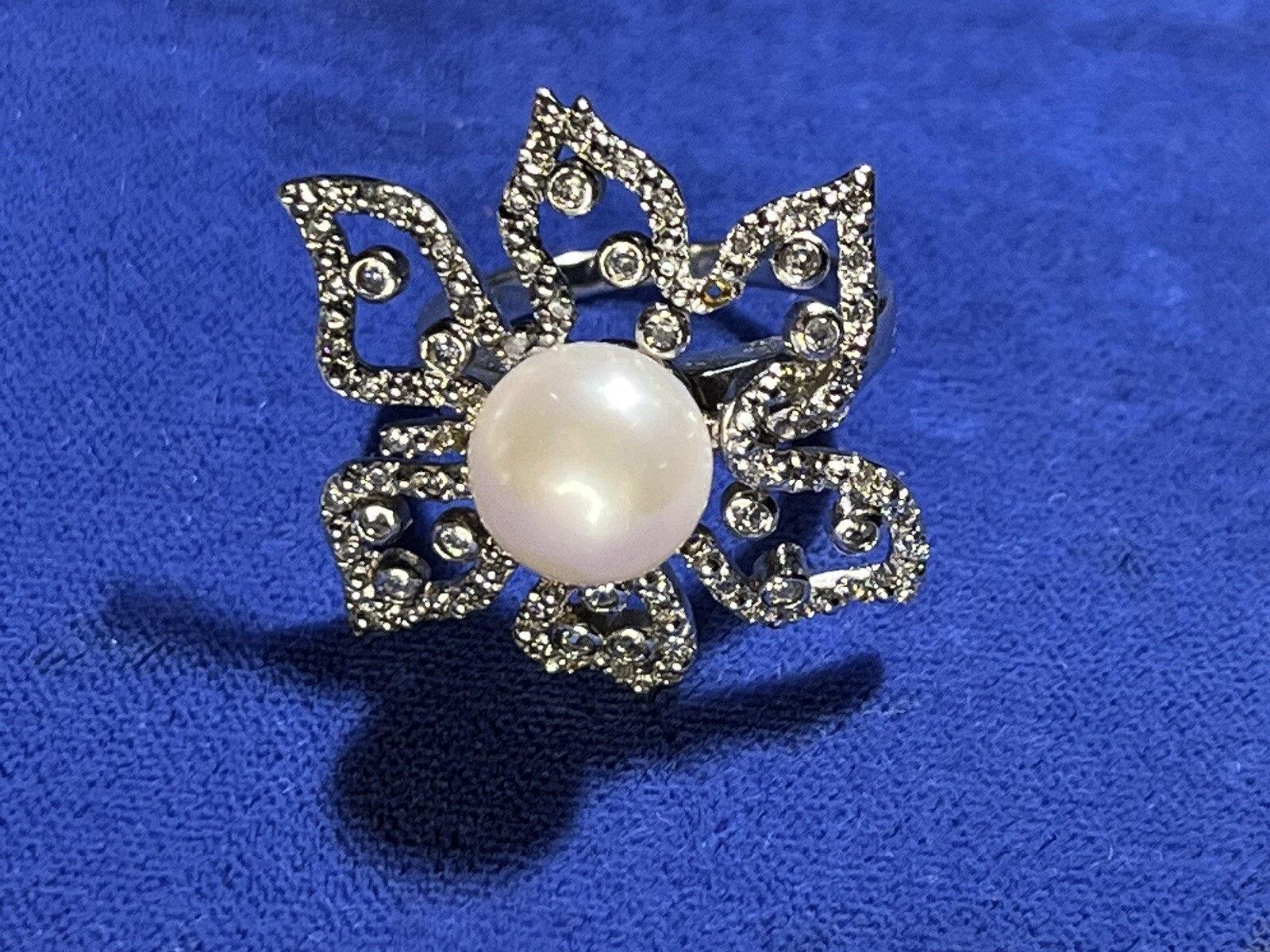 CGI Large Flower Rhinestone Ring With Large Pearl… - image 2