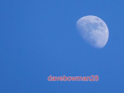 FOTO MOND ÜBER CORS CARON NACH EIN PAAR TAGEN TROCKENEM WETTER UNTER DEM GEFRIERPUNKT DER S