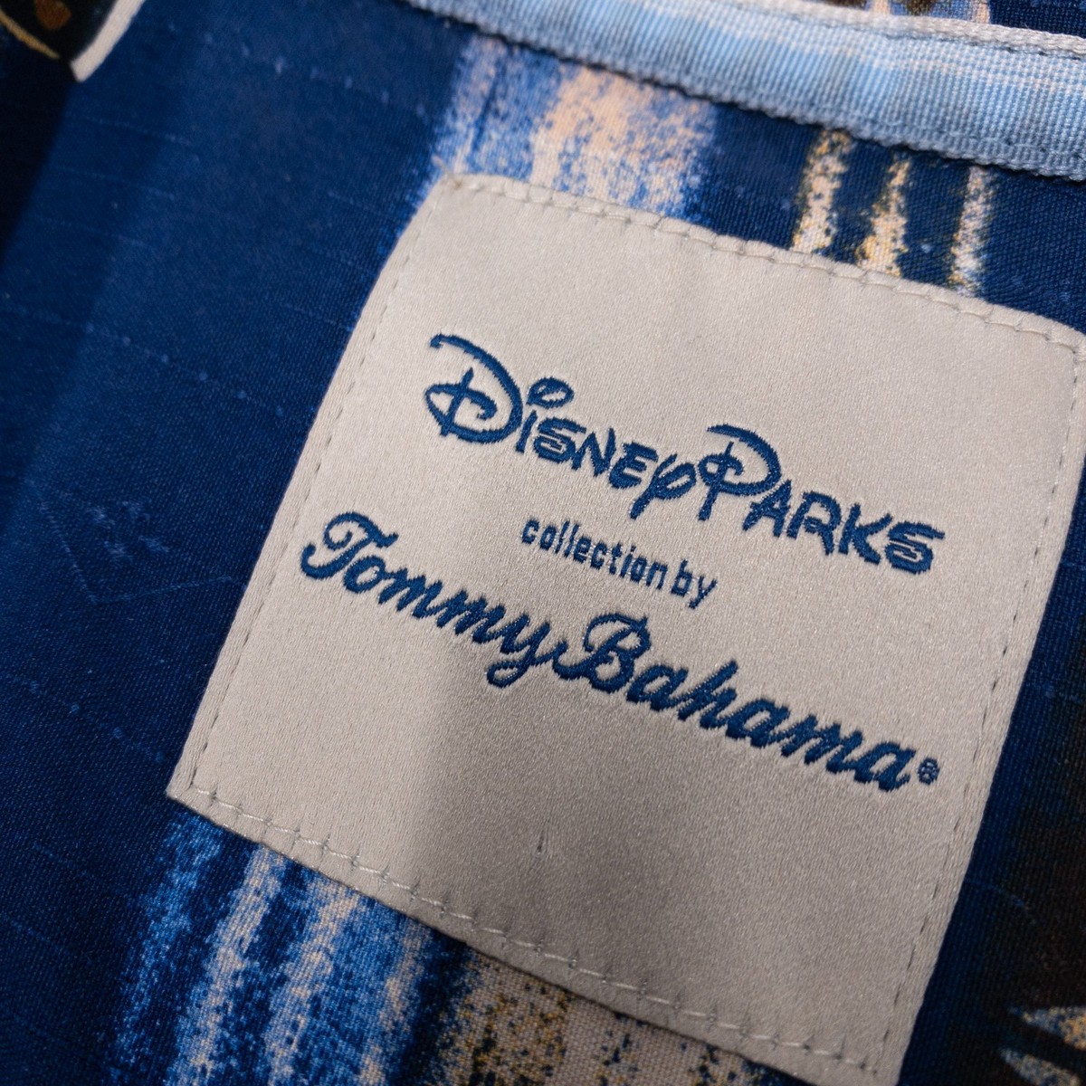 Tommy Bahama Disney Pirates Of The Caribbean Silk Shirt Men's S
