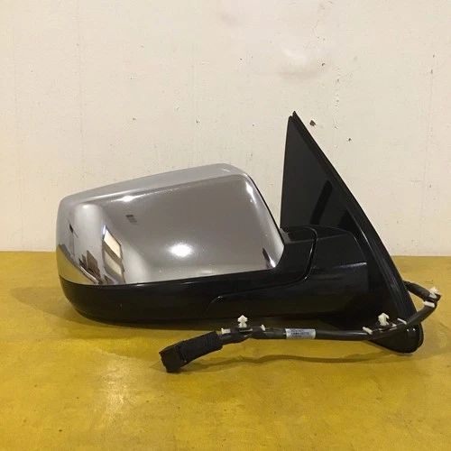 2015-2019 Chevy Suburban Tahoe Right Passenger Sid View Mirror CHROME 772970 OEM