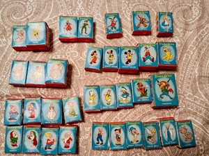 Complete Disneykins Set 34 Marx Toys South Africa with 25 Stamp/Seël cards – 25