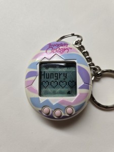 Tamagotchi Ocean English 1997 Rare Virtual Pet Bandai Toy Keychain WORKS